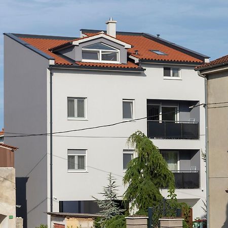 City Apartments Silver Pula Extérieur photo