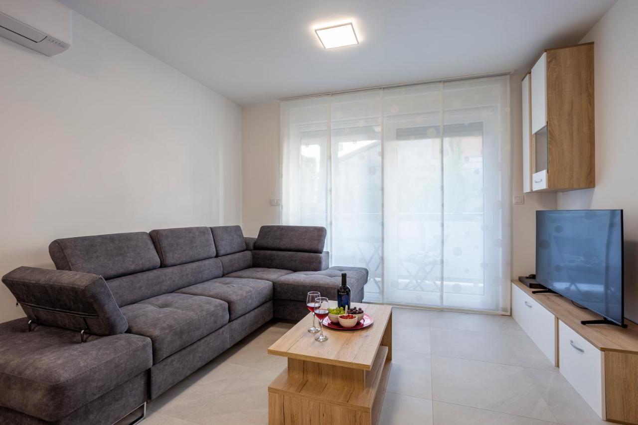 City Apartments Silver Pula Extérieur photo
